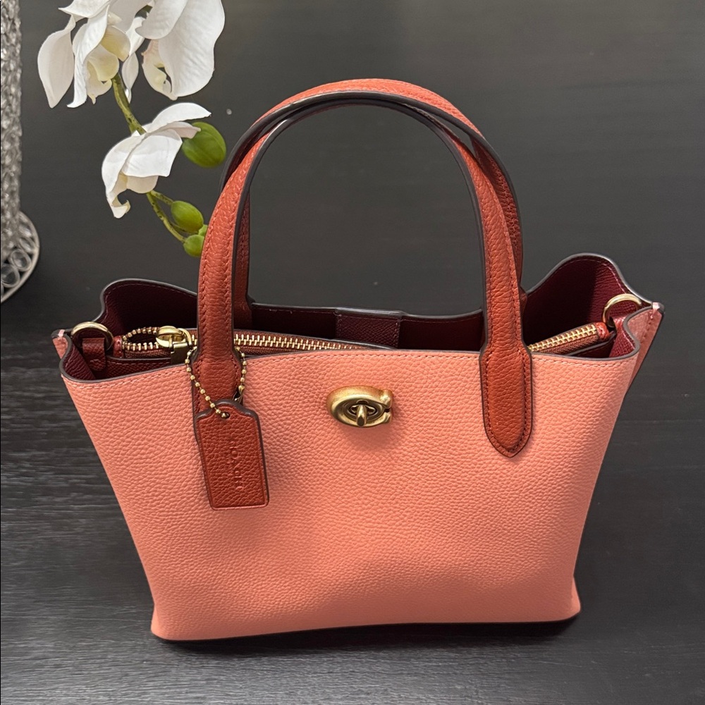 Coach Willow Tote 24 In Colorblock Crossbody Bag with dust bag - Picture 7 of 10
